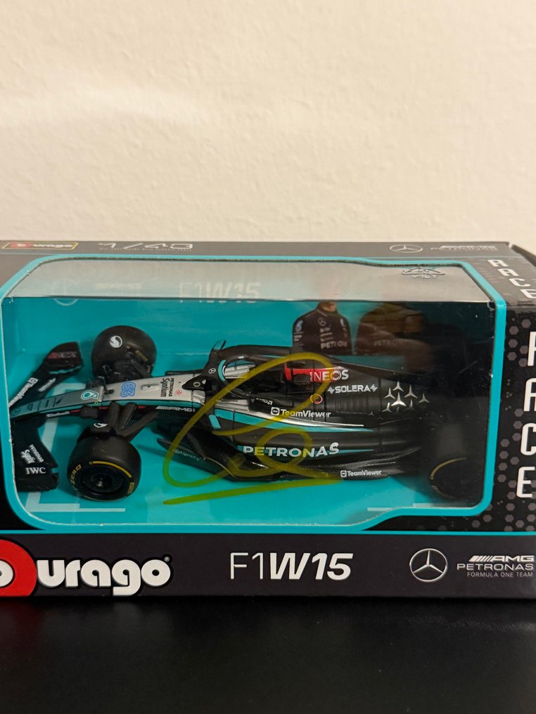 Mercedes-AMG Petronas - Formula 1 - 刘易斯·汉密尔顿 - 比例1/43的模型车  #1.0