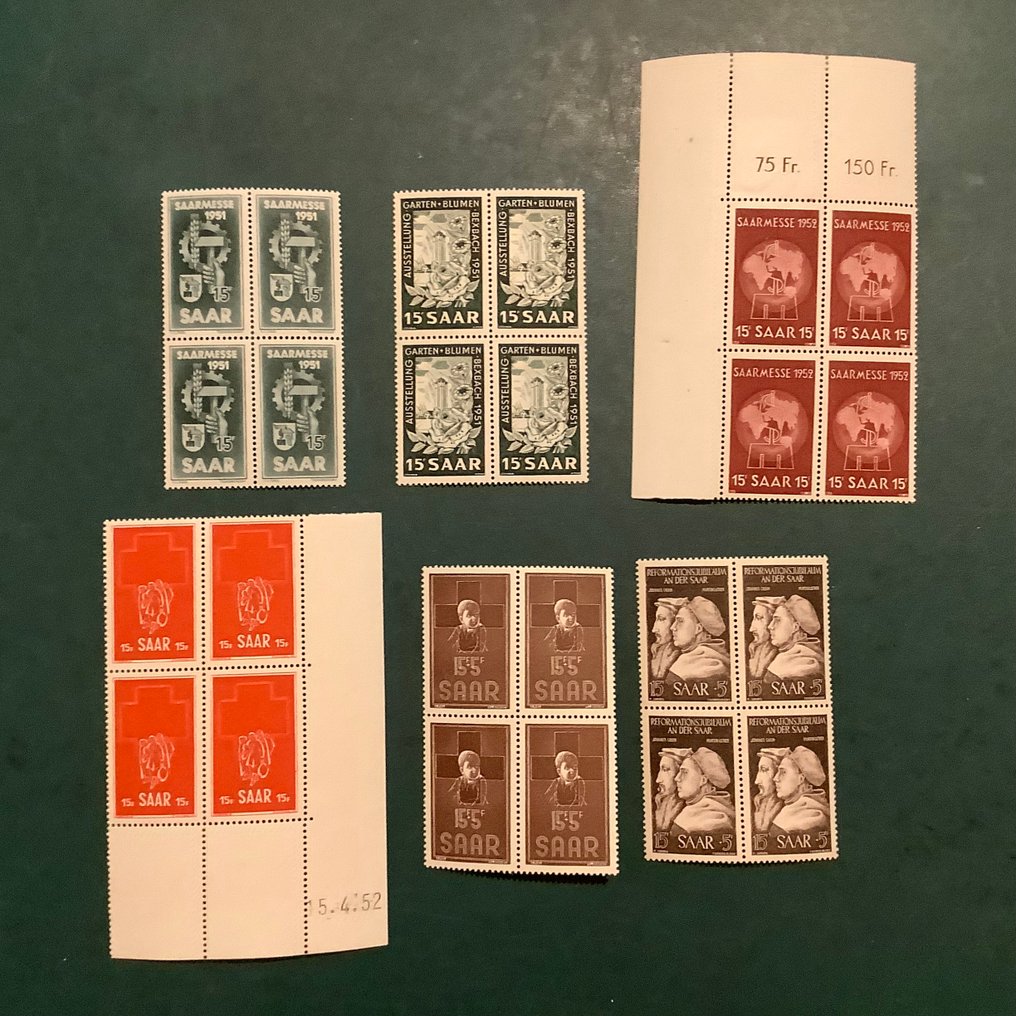 Saarland 1950/1954 - Total emissions in a block of four. - Michel 290, 293/295, 304, 306/308, 317/318 en 350 #4.3