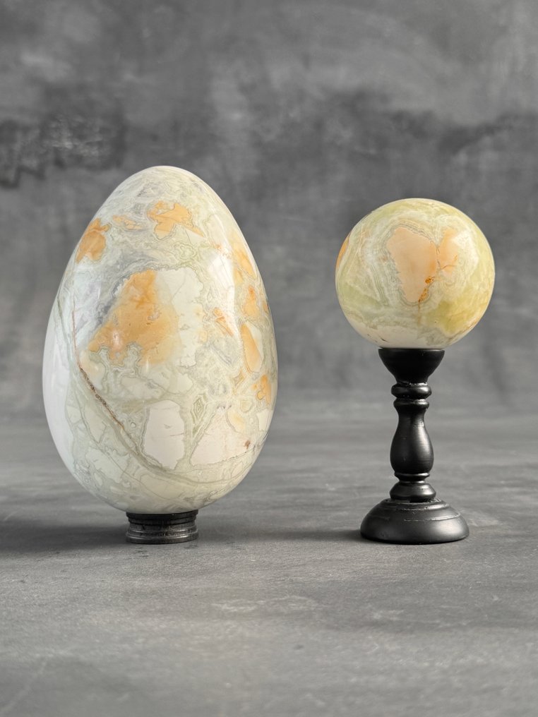 无底价 - 精美的缟玛瑙一对 蛋形与球体，配有定制支架- 2900 g - (2) #1.0