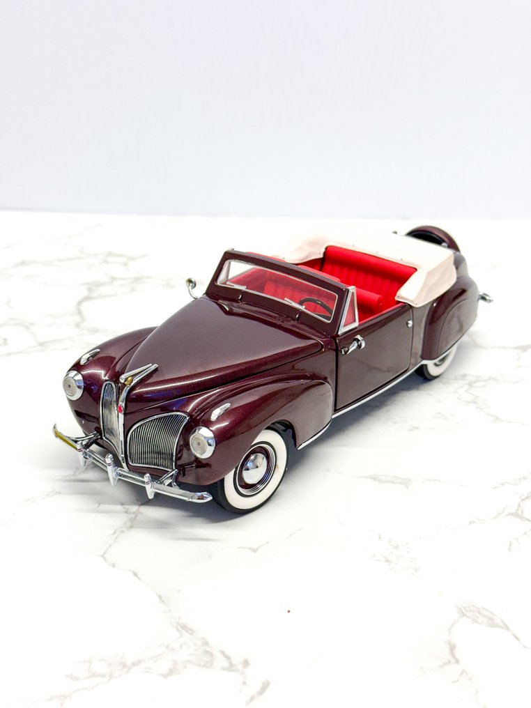 Franklin Mint 1:24 - Modelbil - 1941 Lincoln Continental Convertible #1.0