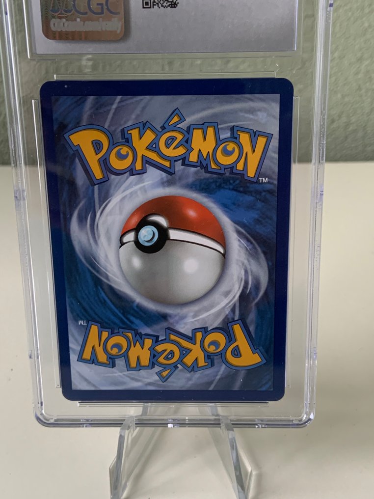 Pokémon - 1 Graded card - Rocket's Zapdos 15/132 Foil - CGC 10 - Various sets #3.2