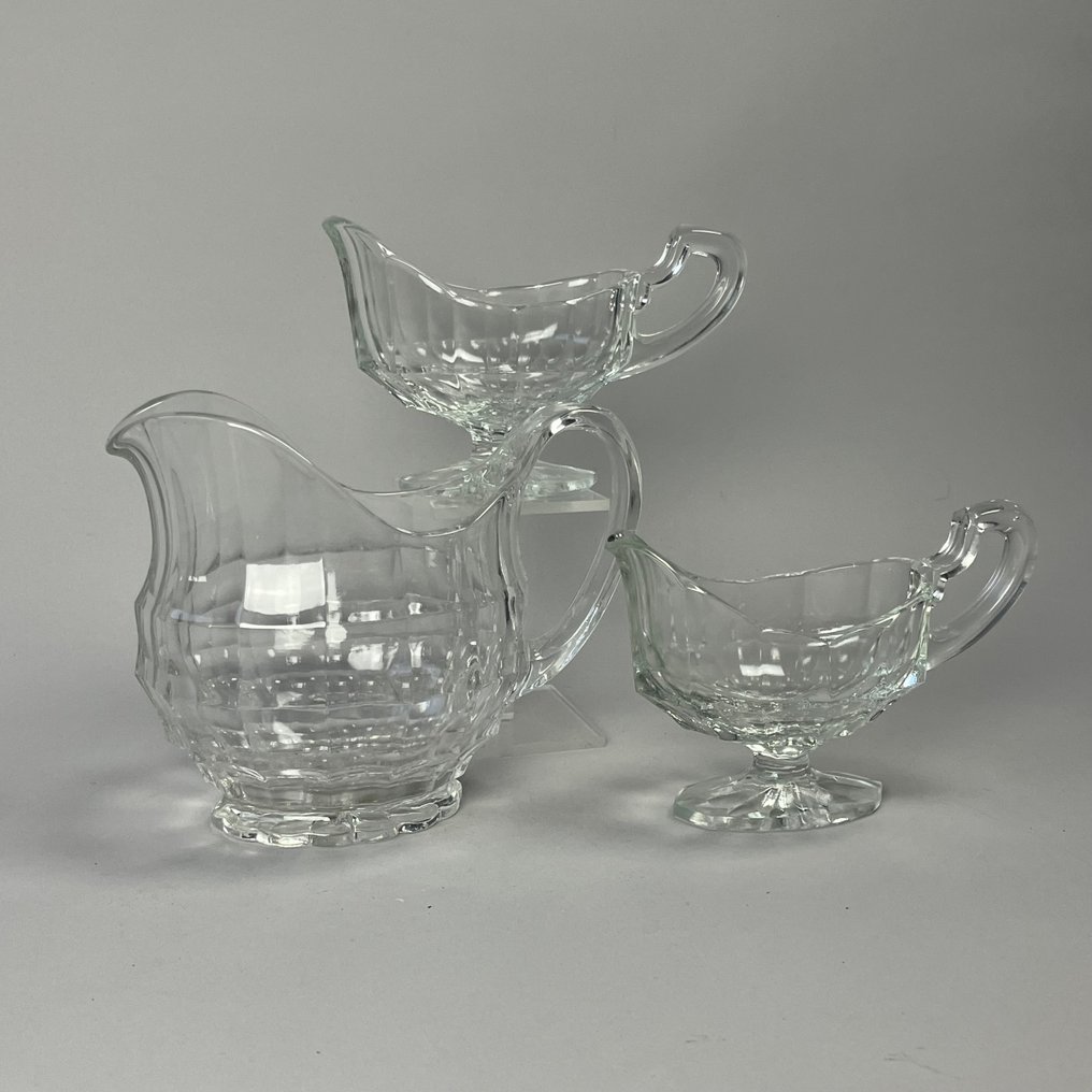 大口水壶 (3) - 艺术装饰风格 - 透明玻璃，立体派脚杯 - H. Markhbeinn，巴黎 - 约1920年 - 玻璃 #1.0