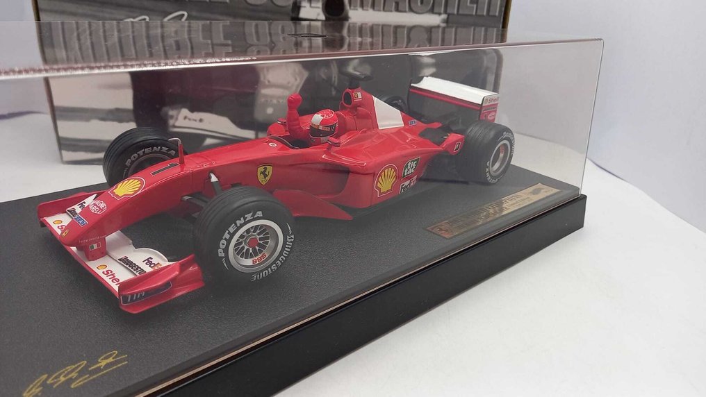 Hot Wheels 1:18 - Modellino di auto - Ferrari F2001 Michael Schumacher - (cod.B56) #4.3