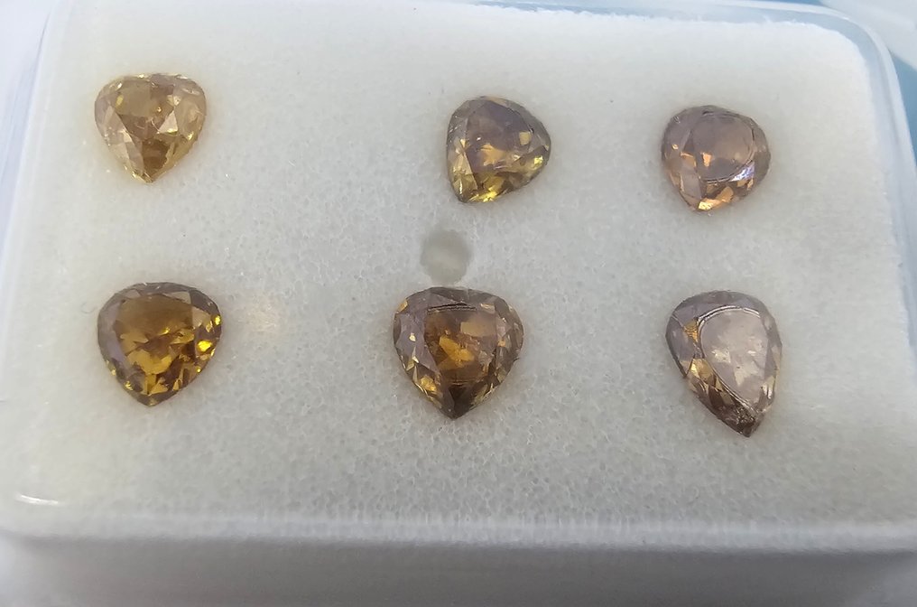 No reserve price - 6 pcs Diamond  (Natural)  - 0.94 ct - Pear - SI1 - International Gemological Institute (IGI) - Fancy Intens Orange Yello #2.1