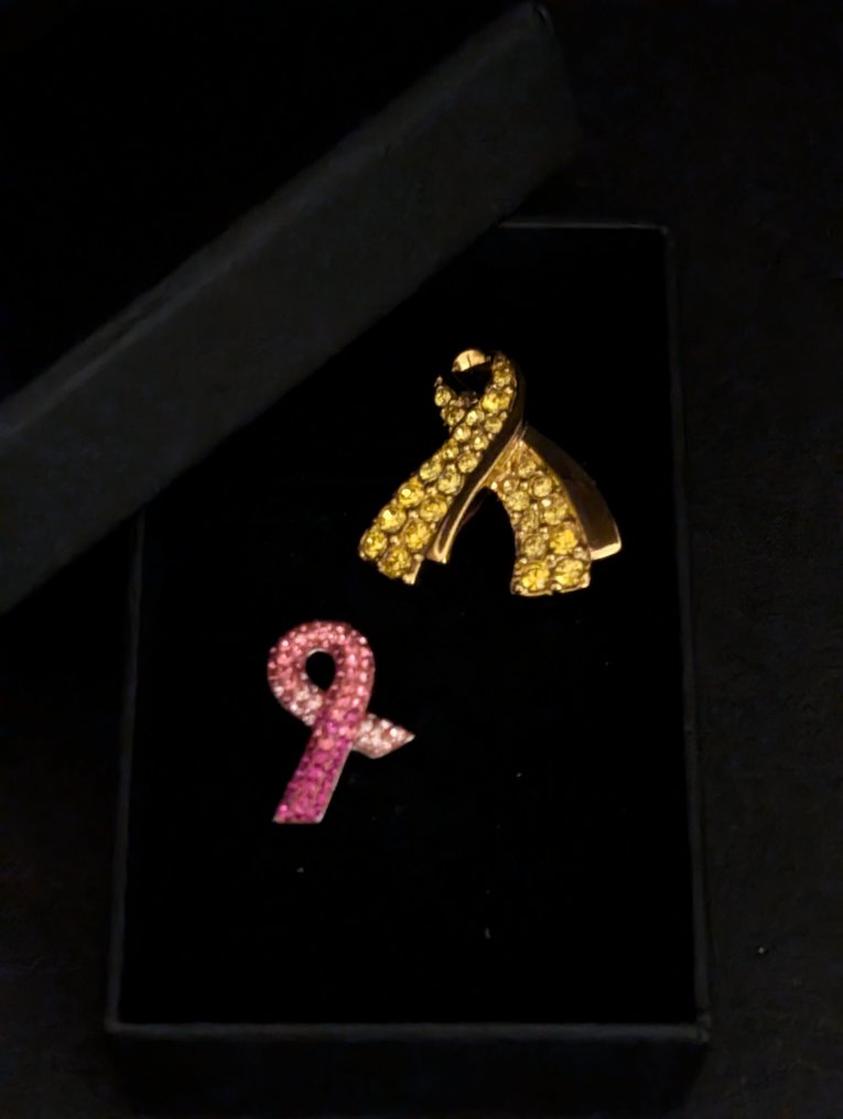 Άγαλμα, Swarovski Pink Ribbon broches - 2.8 cm - Μέταλλο, επενδυμένο με ροδίου - 1990 #1.0