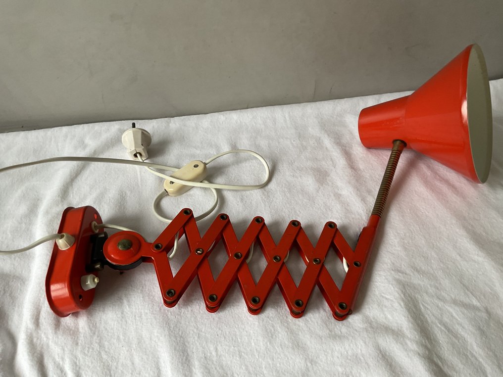 Hala - Lamp - Vintage extendable scissors arm wall lamp – 1960s or 1970s – orange - Metal #1.0