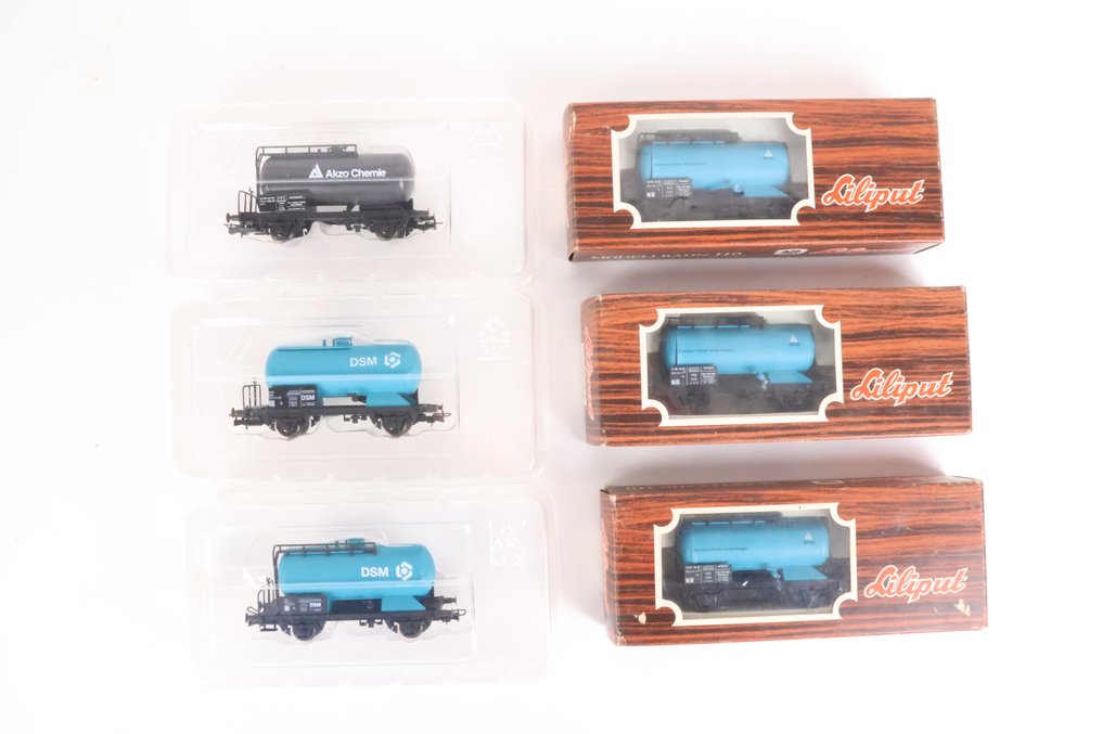 Liliput H0 - Model train freight carriage (6) - Two-axle tank wagons DSM/AKZO - NS #1.0