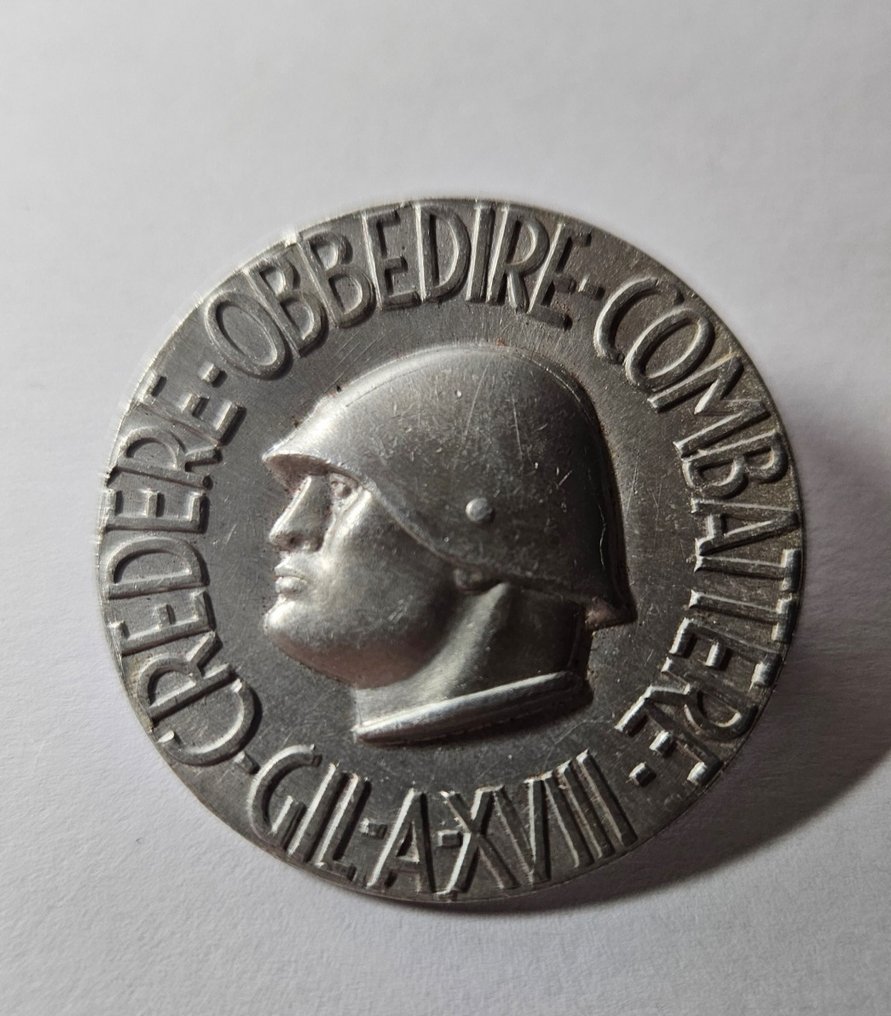 Ιταλία - Στρατιωτικό μετάλλιο - ΡΑΡΑ !!!! Στίλε μεντεσέ για χαρτοπετσέτες GIL - 1940 #2.1