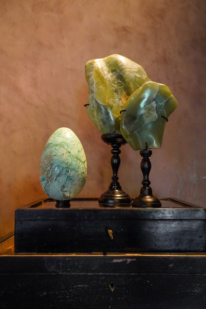 NO RESERVE PRICE - Beautiful Pair of Onyx- Egg-Shaped & Sphere on custom stands - Height: 16 cm - Width: 9.7 cm- 2800 g - (2) #1.0
