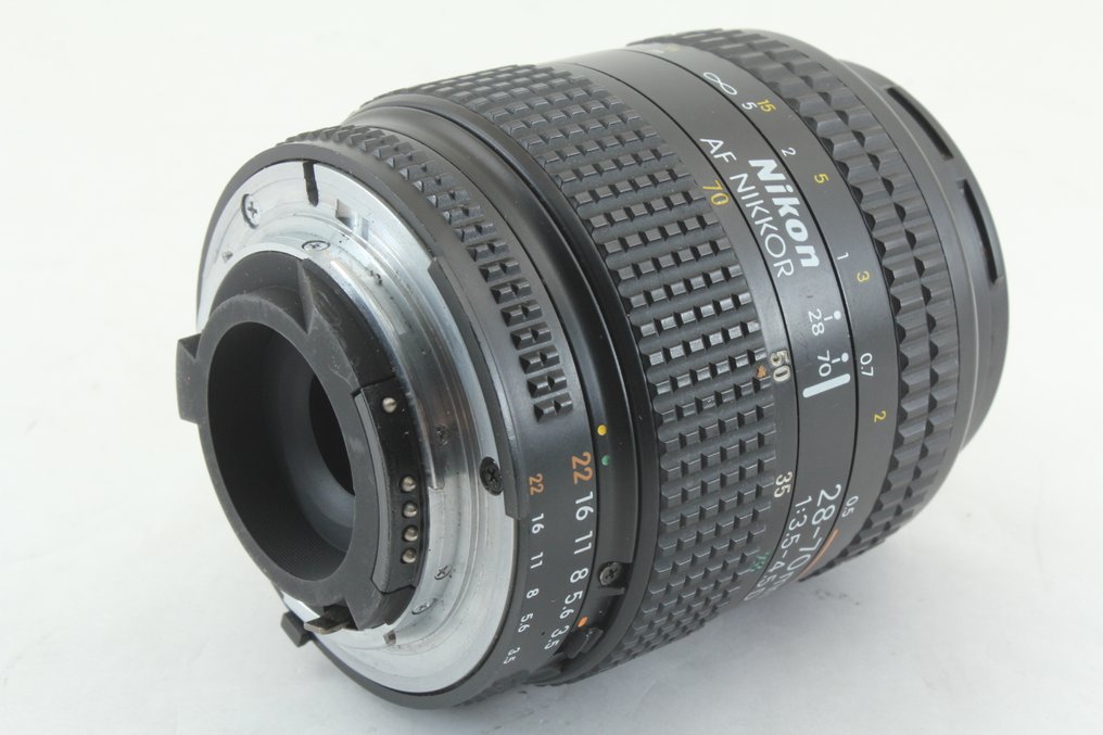 Nikon AF Nikkor 3.5-4.5/28-70mm D | Camera lens #3.2