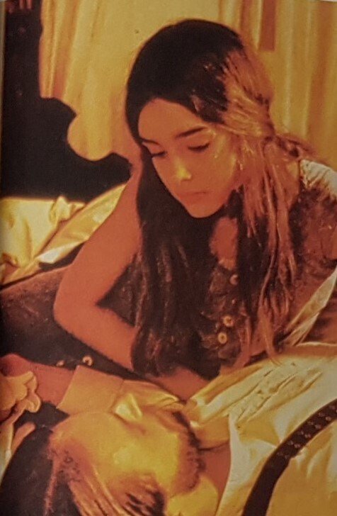 Signed; Sophia Loren, Catherine Deneuve, Brooke Shields - 3 photocards (signed from Loren, Deneuve, Shields) & book "Die Geschichte des erotischen Films" - 1992 #1.0