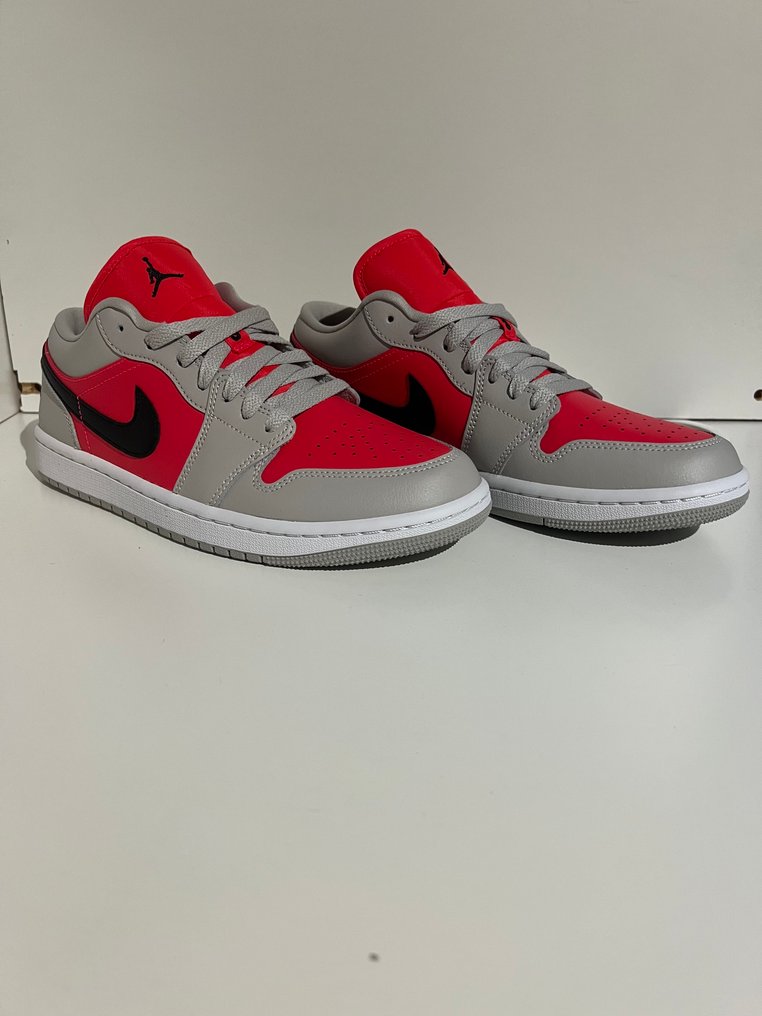 Nike - Air Jordan 1 Low - 运动鞋 - 尺寸: EU 40.5 - 带标签的新品 #1.0