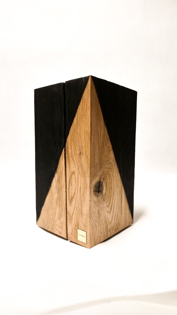 The Forest - Art & Woodworking Studio - Sofabord - Eik - Skulpturelt sidebord i eik #1.0