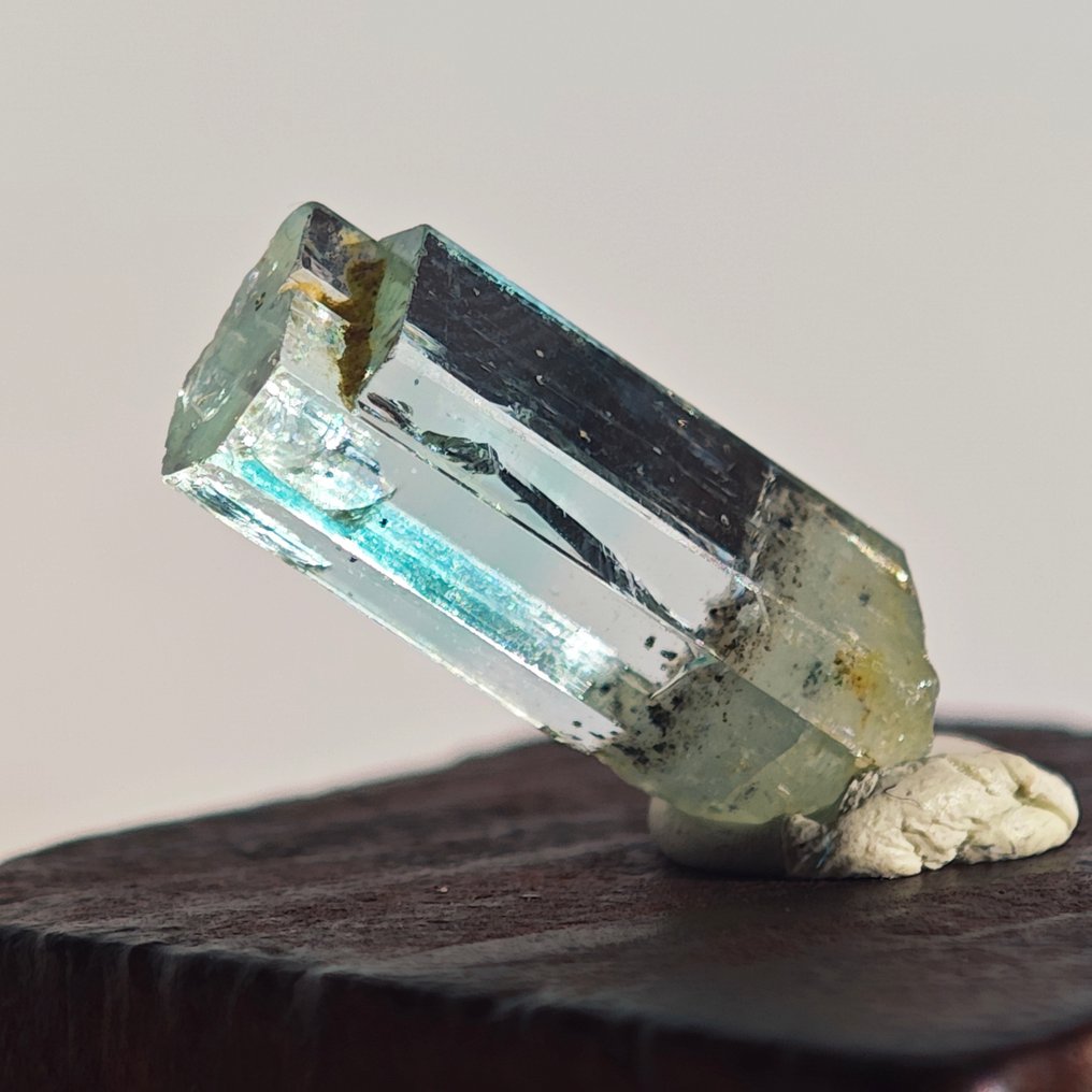 5,4 καρατίων Κορυφαίας ποιότητας διαμάντι με διαβαθμισμένα επίπεδα βανάντιου, σμαράγδι και κρύσταλλο!- 1.08 g #4.3