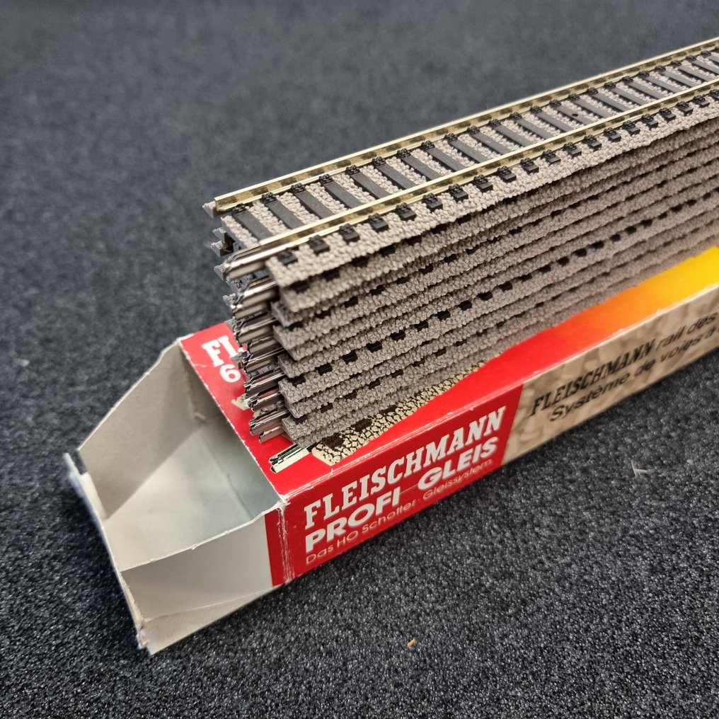 Fleischmann H0 - 6101 - Σετ σιδηρόδρομου μοντελισμού (83) - Fleischmann Profi-Gleis δεξιά ράγες σε H0 #3.2