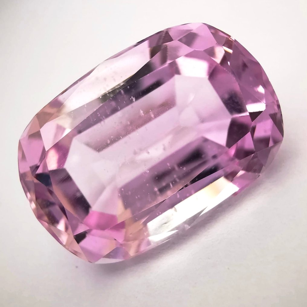 Nincs minimálár Kunzit  - 24.95 ct - Antwerpeni Drágakővizsgálati Laboratórium (ALGT) - Lilás rózsaszín Kunzite #1.0