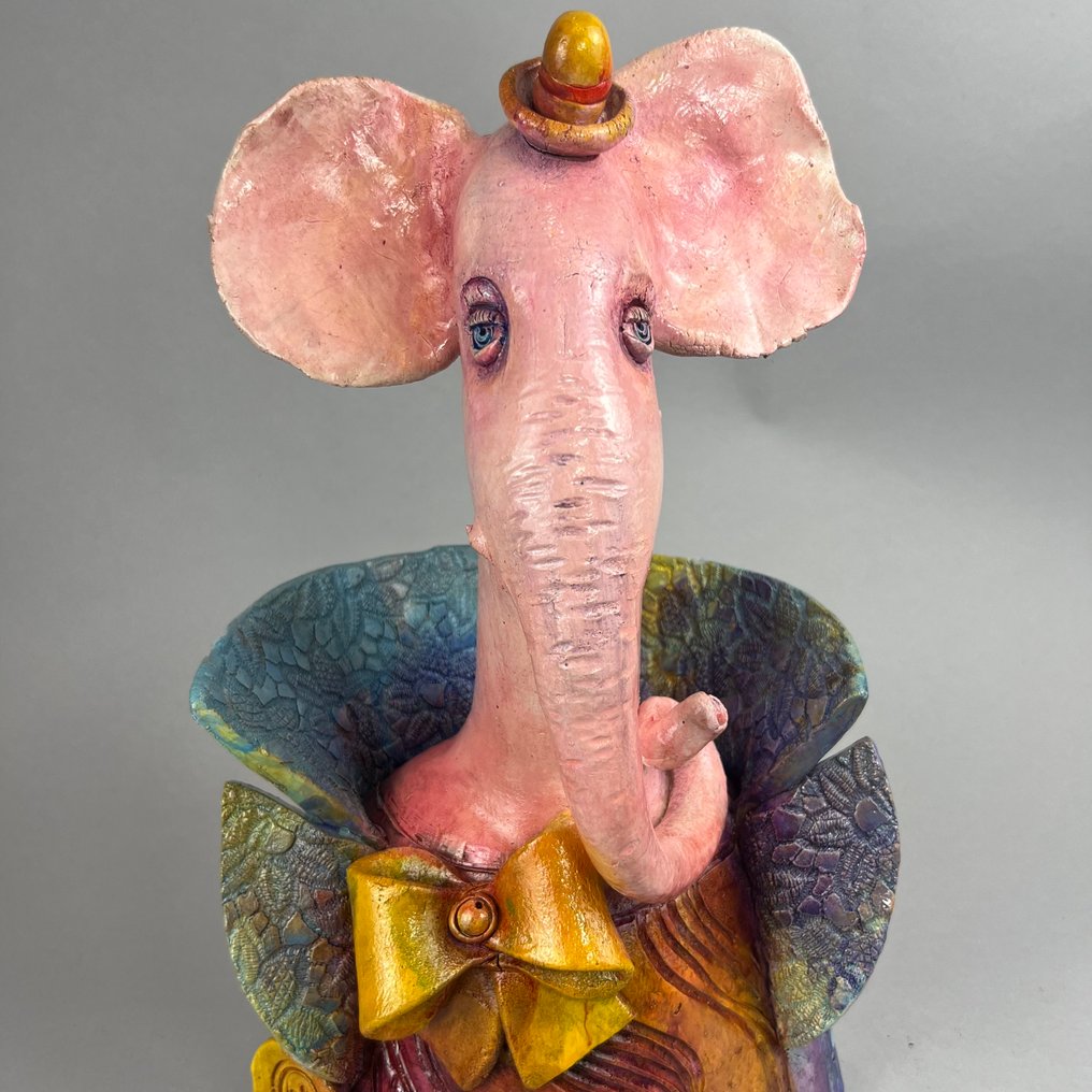Anna Płonka - Γλυπτό, The ELEPHANT - hand made - 40 cm - Κεραμικό - 2025 #3.2