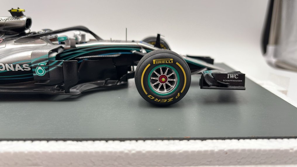 Sparkmodel 1:18 - Modellauto - Mercedes-AMG Chinese GP 2018 Bottas - (cod.B44) #3.2