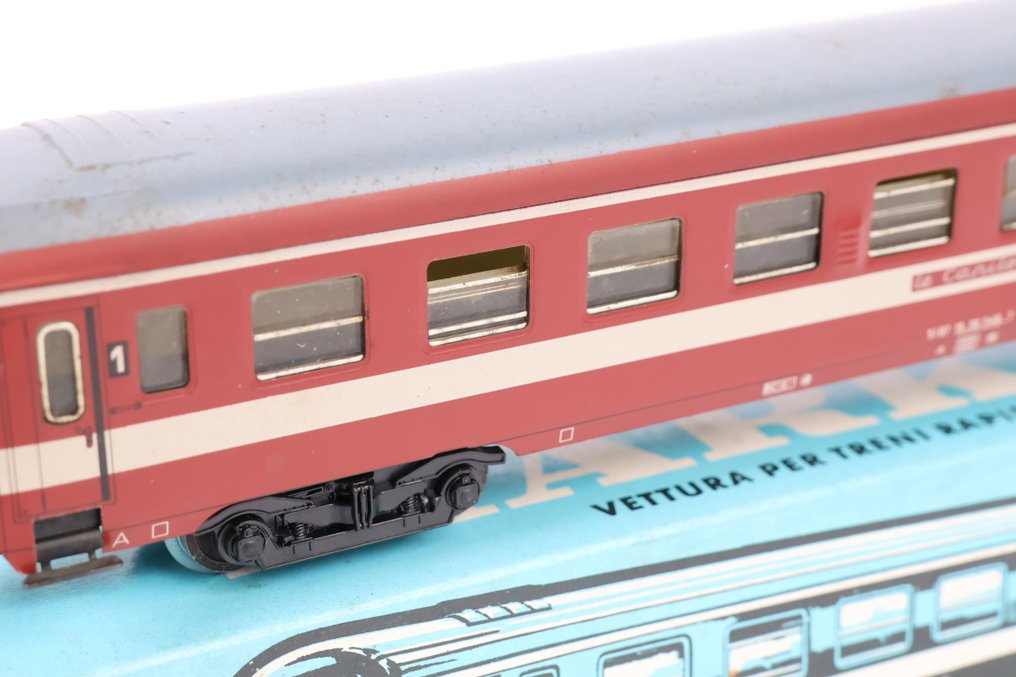 Märklin H0 - 4075 - Modellbahn-Personenwagen (1) - Wagen 1. Klasse „Le Capitole“ - SNCF #4.3