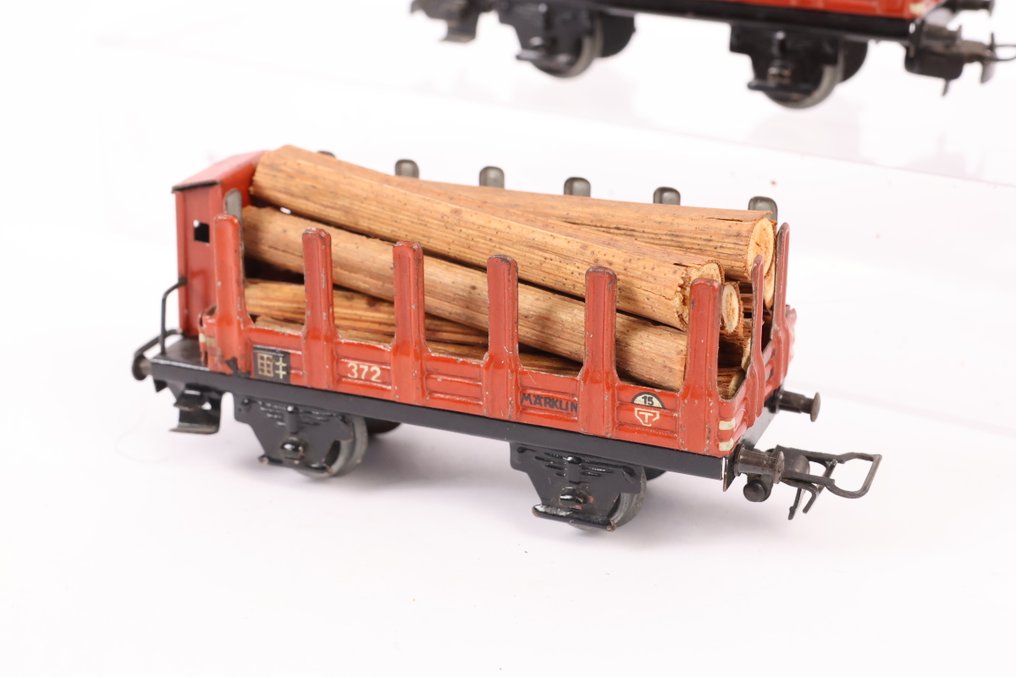 Märklin H0 - 372 - Modelltog godsvogn (2) - To blikk rongenwagens med trelast. #3.2