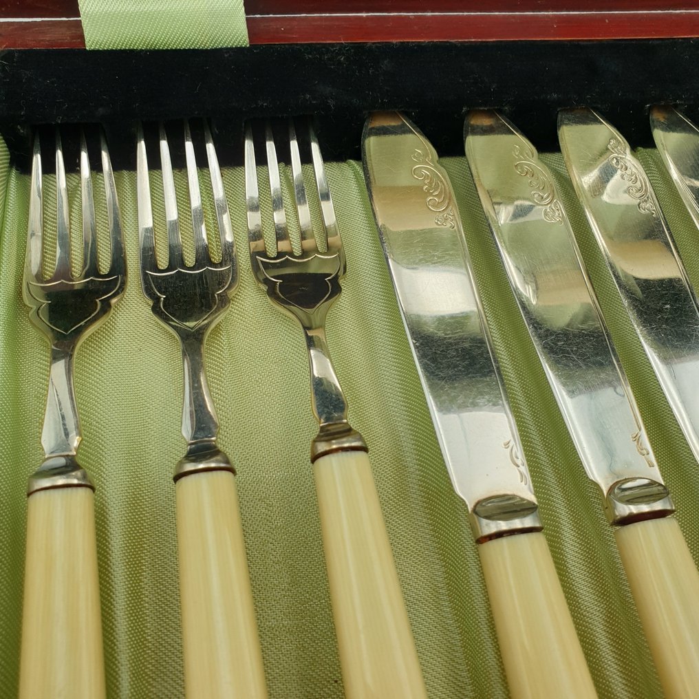 EPNS Sheffield - Cutlery set (14) - Silverplated - Fish Eaters Plus Servers #4.3