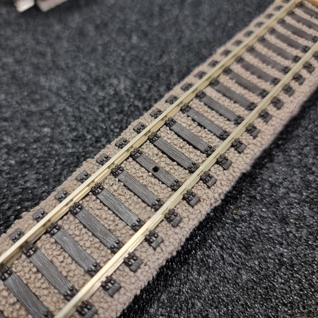 Fleischmann H0 - 6101 - Σετ σιδηρόδρομου μοντελισμού (83) - Fleischmann Profi-Gleis δεξιά ράγες σε H0 #2.1