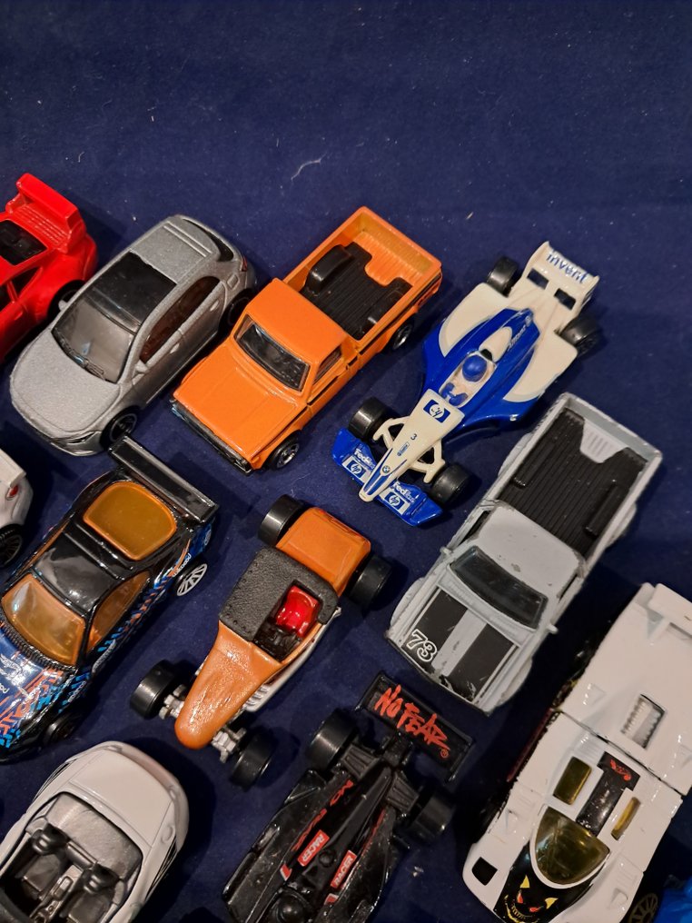 Hot Wheels 1:64 - Modellauto  (22) - Vários modelos #3.2