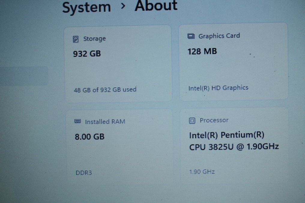 Nice multimedia notebook: HP Pavilion 15-ab048sa - Intel Pentium 1.9Ghz CPU, 8GB RAM, 1TB HD - Laptop - Windows 11 #3.2