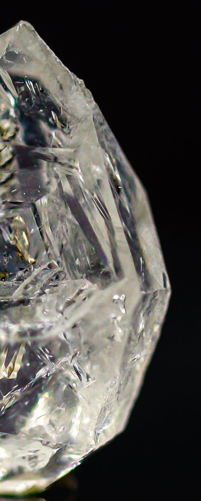 Sharp APEX Herkimer Diamond • Marvellous PETROLEUM UV Fluorescence • 3.65 ct - Height: 12 mm - Width: 10 mm- 0.69 g - (1) #4.3