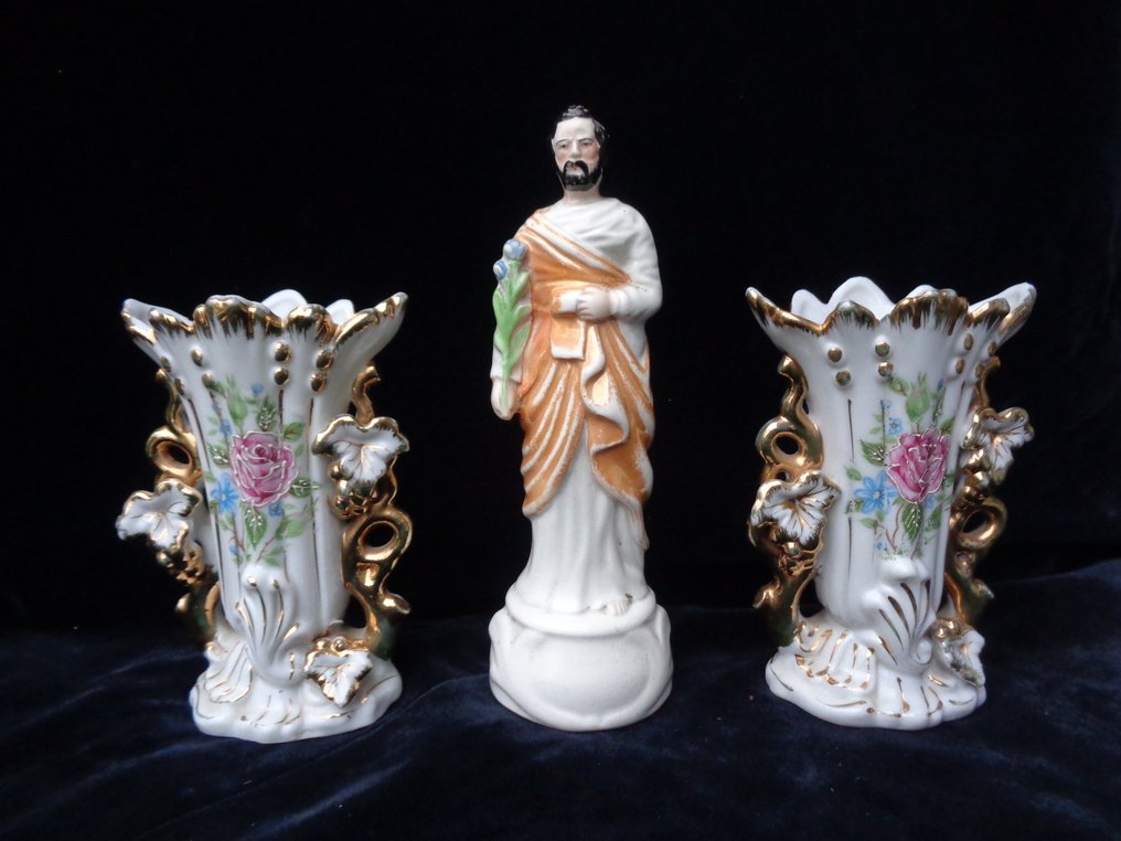 古董雕像，带有两个Cornet新娘花瓶。 - 瓷 - 1930-1940 #1.0