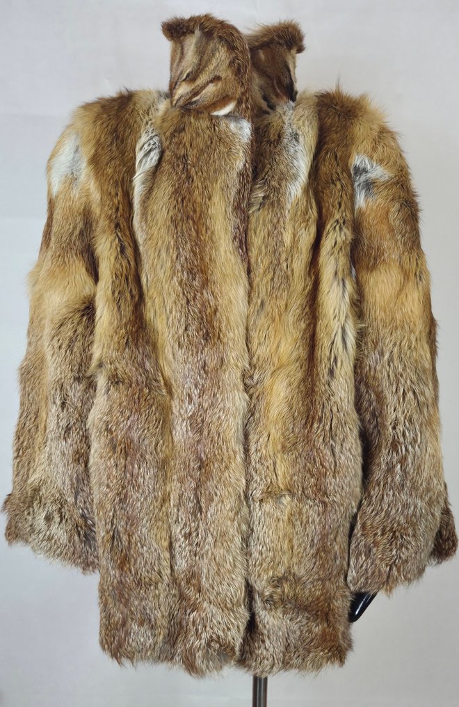 Artisan Furrier - Abrigo de piel #1.0