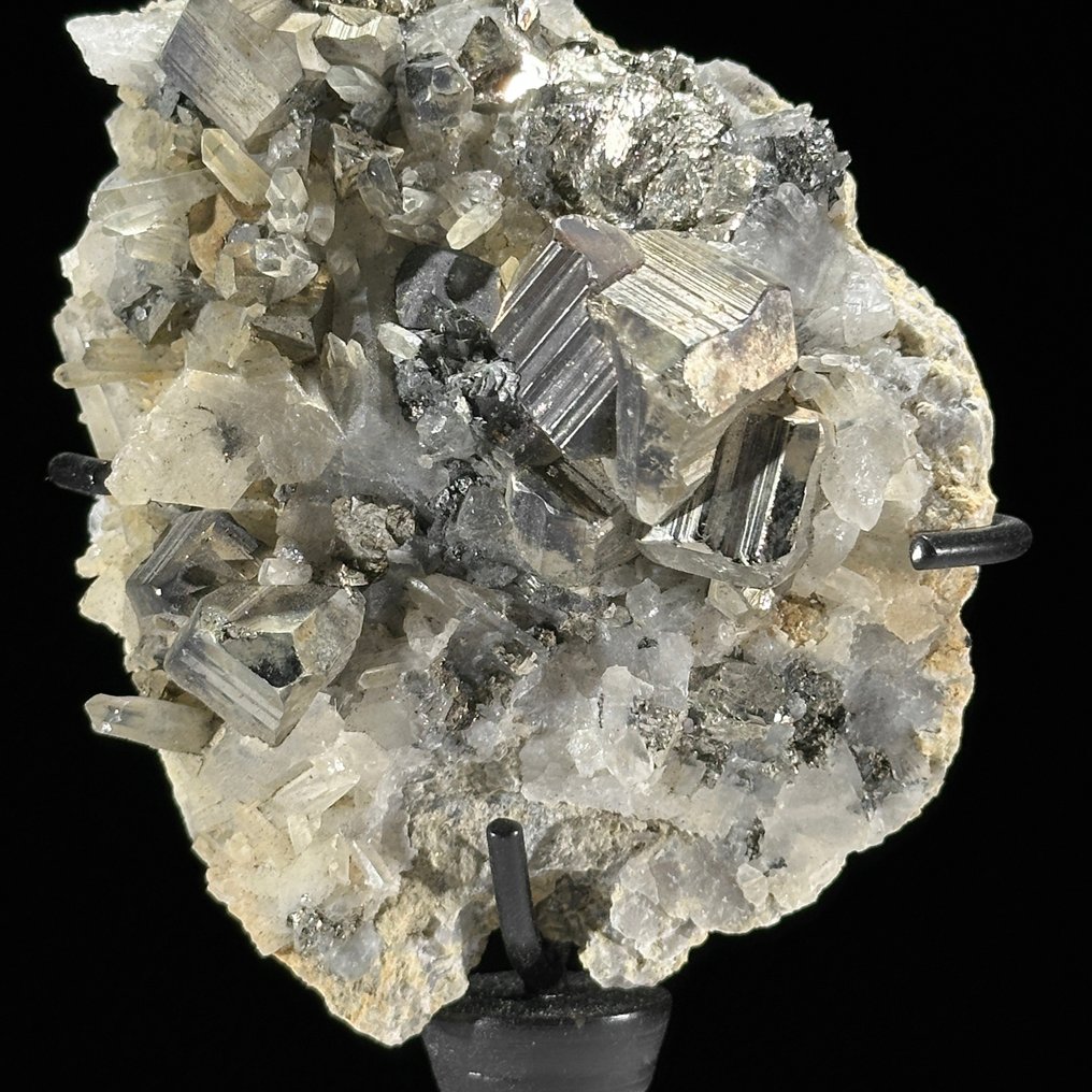 无底价 - 精美的黄铁矿和立方方解石晶体簇，配有定制底座 水晶群- 1300 g - (2) #3.2