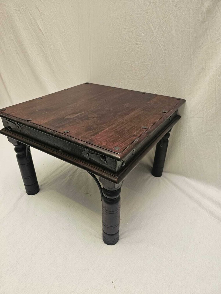 Sivupöytä - Puu #3.2