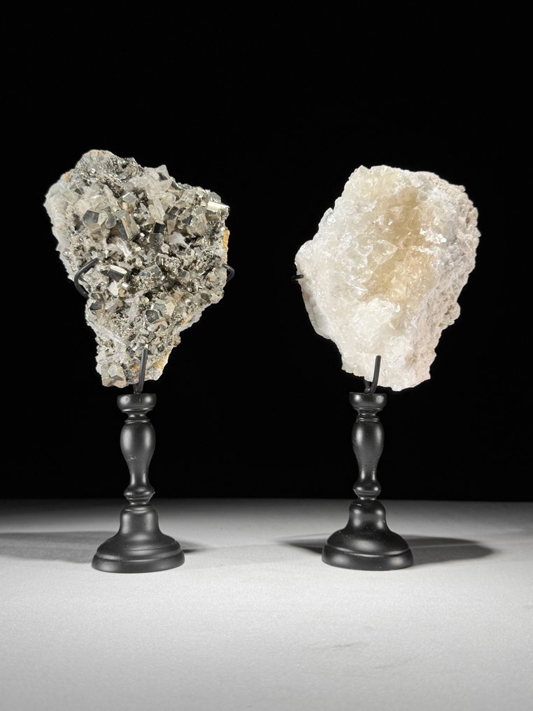 NO RESERVE PRICE - Wonderful Pair of Pyrite & Calcite Crystal Cluster on custom stands- Crystal cluster- 3700 g - (2) #1.0