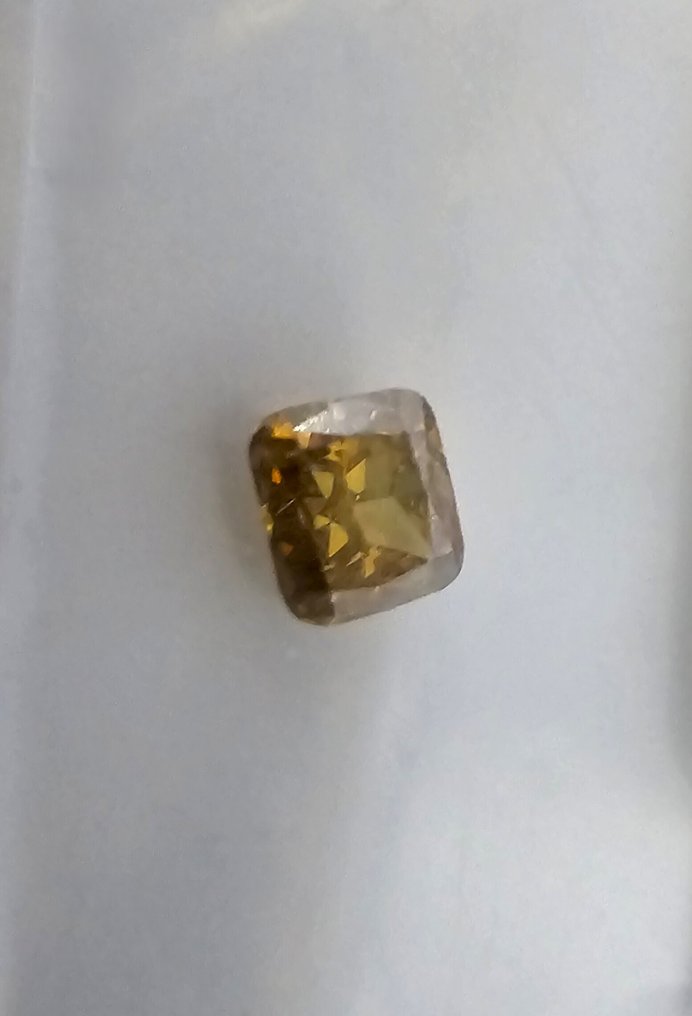 没有保留价 - 1 pcs 钻石  (天然)  - 0.24 ct - 枕形 - SI2 微内含二级 - 国际宝石研究院（IGI） - 华丽的深绿色偏黄色 #3.2