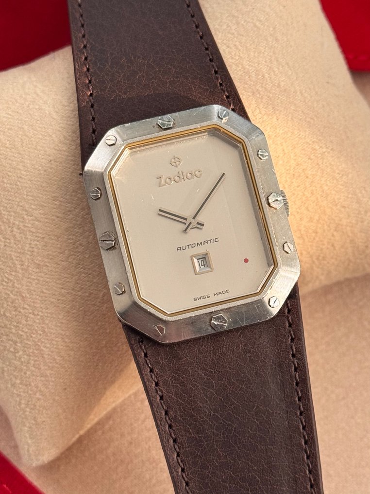 Zodiac - Red Dot - No reserve price - 342.667 - Men - 1990-1999  #1.0