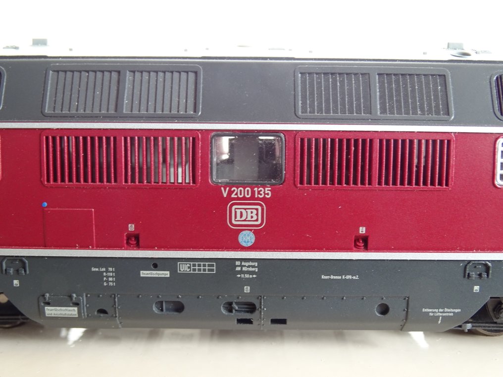 Fleischmann H0 - 423501 - Locomotora diésel (1) - Se entrega con caja original; algunos signos de uso. - DB #4.3