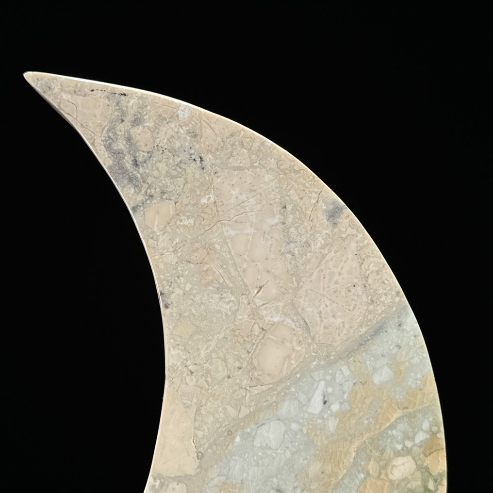 无底价 - 精美玛瑙新月 月形，放在定制支架上 - 高度: 28.2 cm - 宽度: 17.5 cm- 1700 g - (1) #3.2