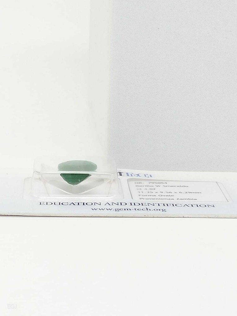 Ingen mindstepris - 1 pcs  Smaragd  - 4.02 ct - GEM-TECH Istituto Gemmologico #4.3