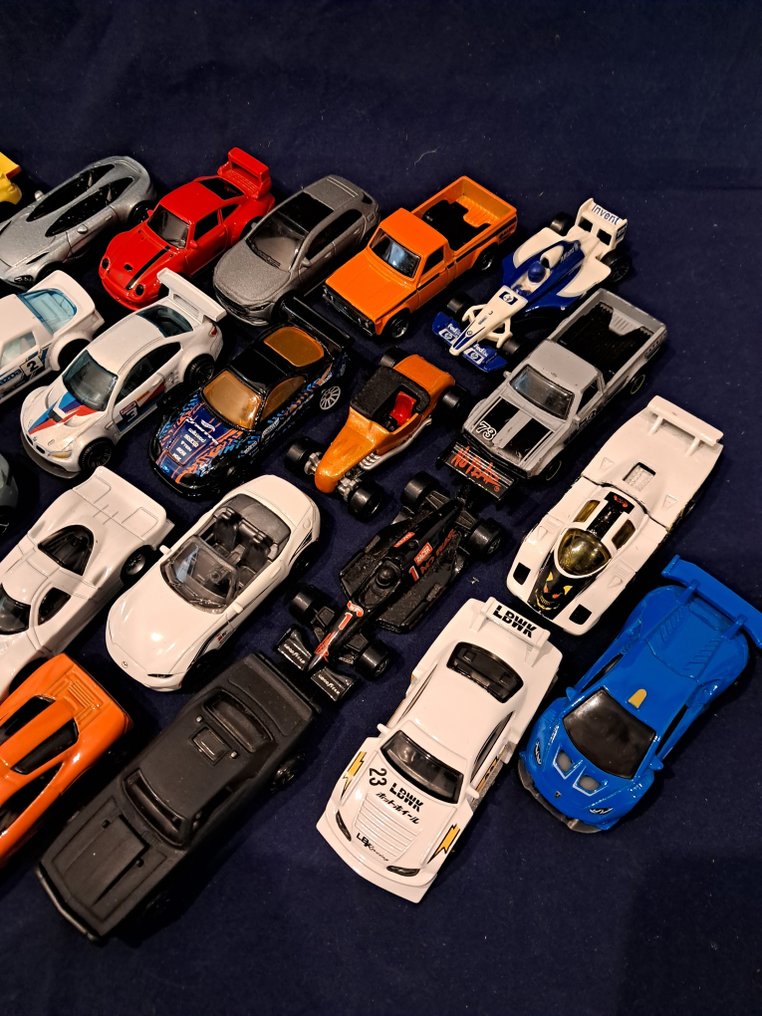 Hot Wheels 1:64 - Modellauto  (22) - Vários modelos #2.1