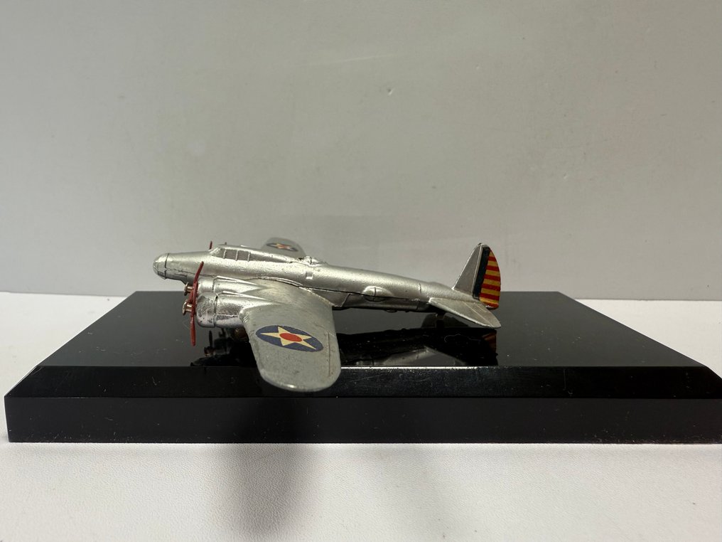 Dinky Toys 1:43 - Model plane - 62G - Boeing Flying Fortress - Boxed #2.1