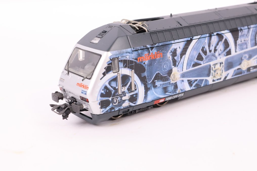 Märklin H0 - 34637 - Ηλεκτροκίνητη ατμομηχανή (1) - Re 460 'Stangenlok' - SBB #3.2