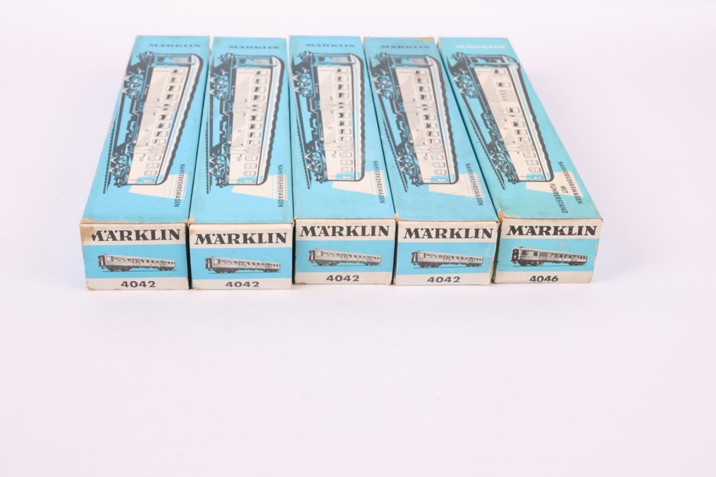 Märklin H0 - 4042/4046 - Carrozza passeggeri di modellini di treni (5) - Cinque Silberlingen di cui 1 cabina di guida. - DB #2.1
