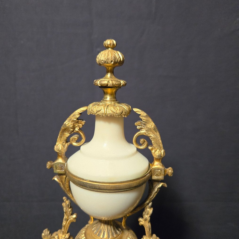 Reloj de sobremesa Estilo Regencia - Bronce dorado - c. a. 1890 - Reloj de catedral de bronce #2.1