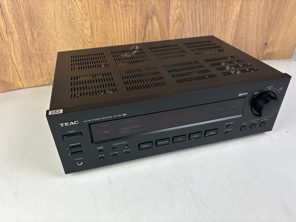 TEAC - AG-790 Solid state amplifier #4.3