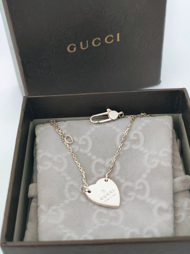 Ingen mindstepris - Gucci - Armbånd - Trademark Sølv #1.0