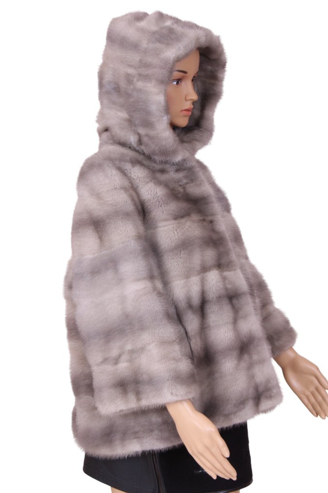 Artisan Furrier - Abrigo de piel #3.2