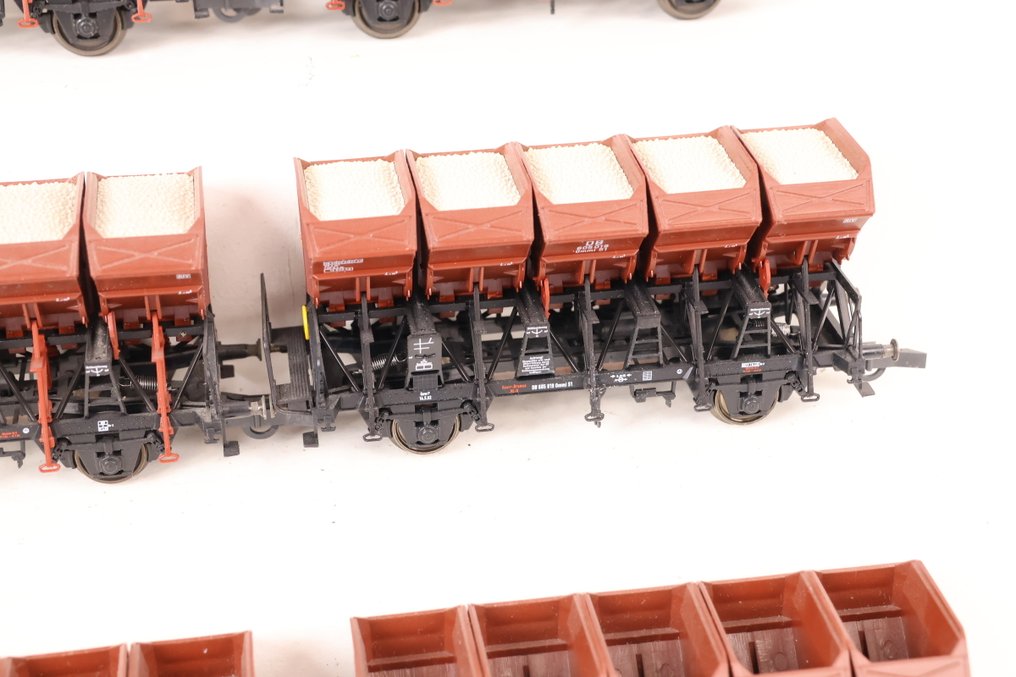 Roco H0 - Modellvonat teherfuvarozás (6) - Zes kiepwagens - DB #3.2