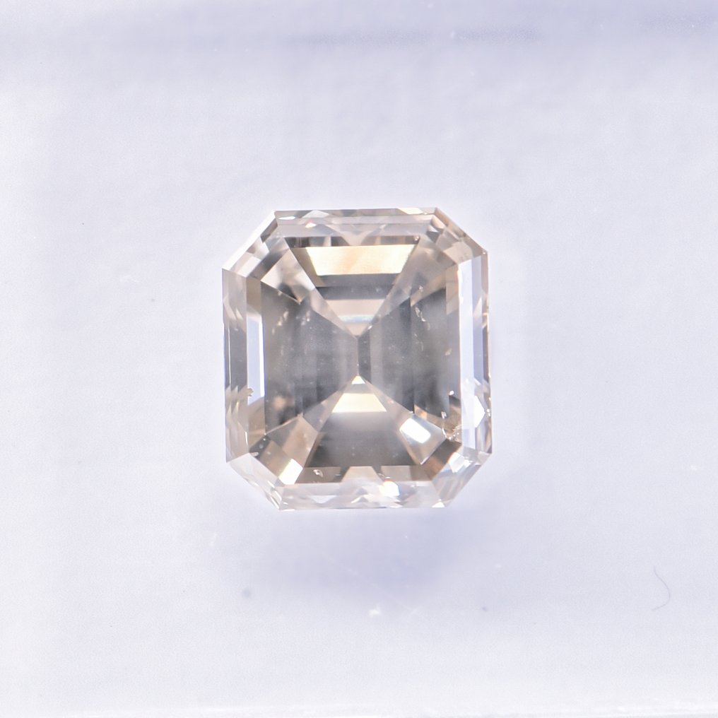 Ingen reservasjonspris - 1 pcs Diamant  (Naturfarget)  - 1.07 ct - Smaragd - Fancy Gråaktig, Brunaktig Gul - SI2 - Det internasjonale gemologiske institutt (IGI) - VG #2.1