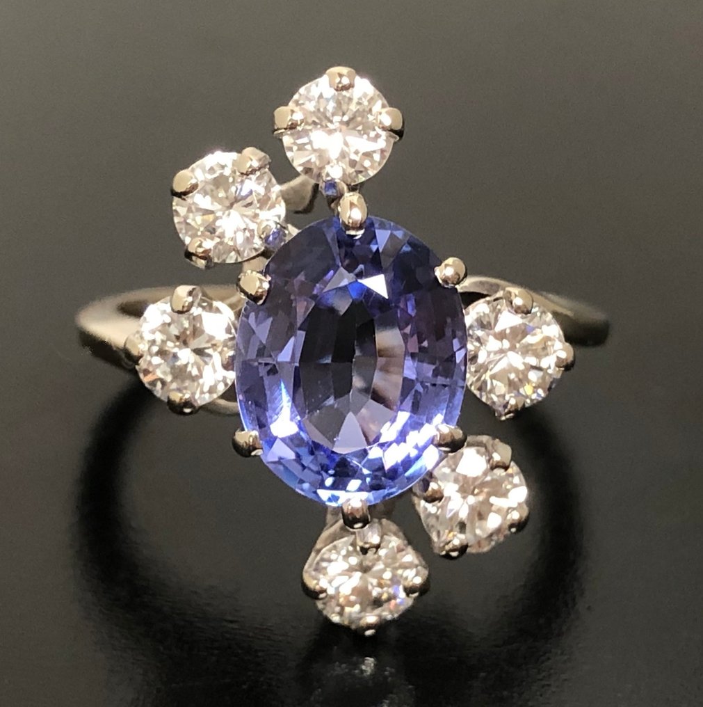 No reserve price - Ring - 18 kt. White gold -  3.83ct. tw. Tanzanite - Diamond - Top Wesselton F/VS #1.0